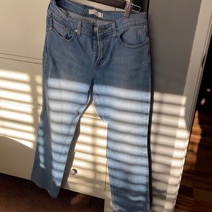 Levi’s Lightwash Bootcut jeans!
